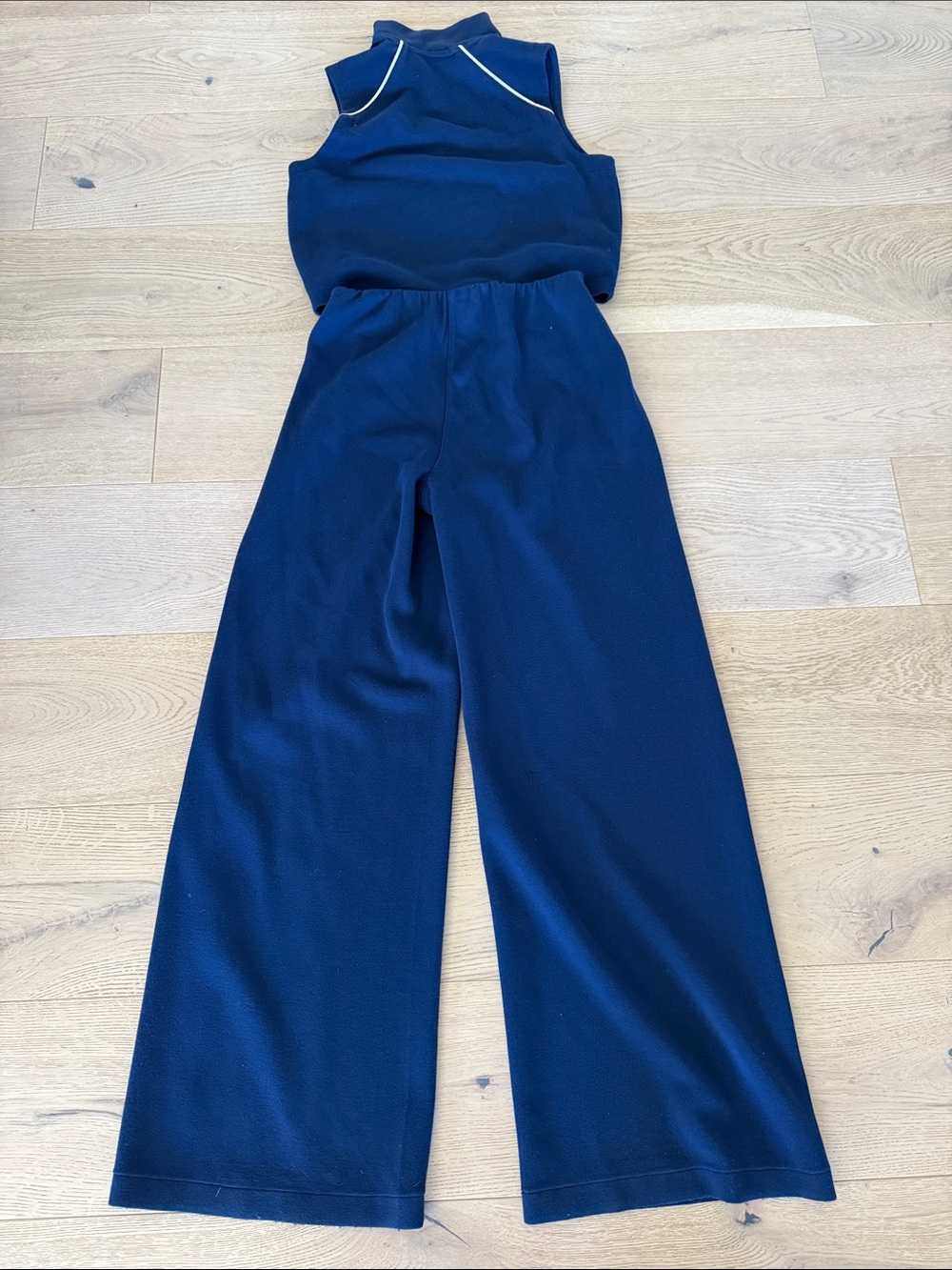 Spanx AirEssentials Pique Wide Leg Jumpsuit Small Navy Sleeveless Mockneck - Picture 5 of 6